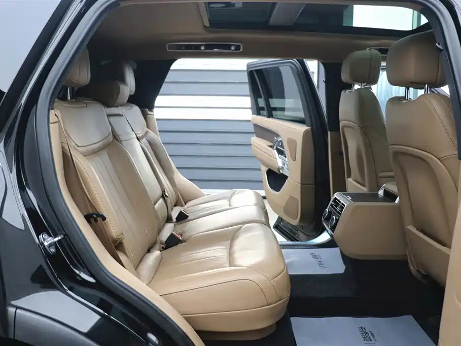 Land Rover Range Rover 2025 3.0 L6 400PS Autobiography Long Wheelbase 2025 - thumbnail 23