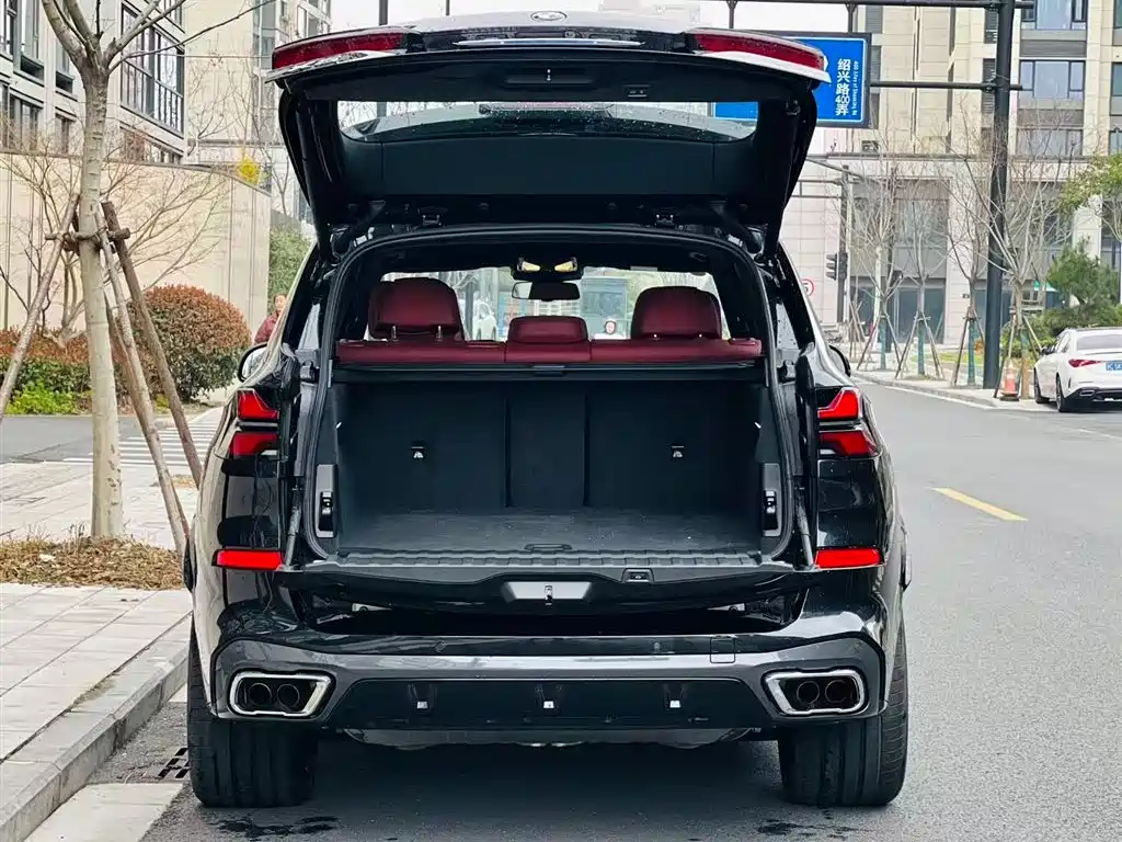BMW BMW X5 xDrive 40Li M Sport Shadow Night Package 2023 2025 - thumbnail 6