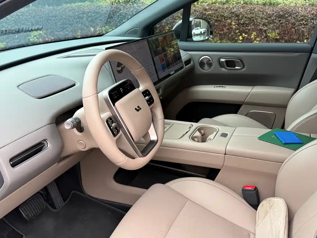 Li Auto Li Auto i6 2025 Standard Range Dual Motor Version 2025 - thumbnail 11