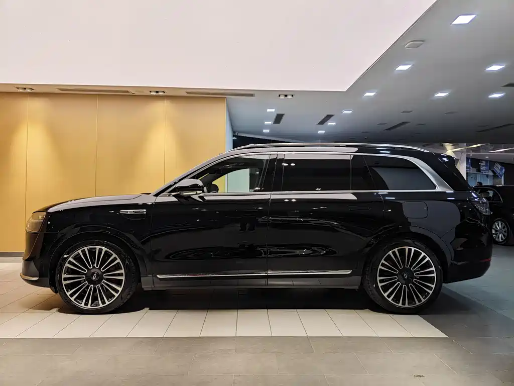 AITO M9 Aito M9 2024 Extended Range Ultra 42kWh 6-seater 2024 - thumbnail 6