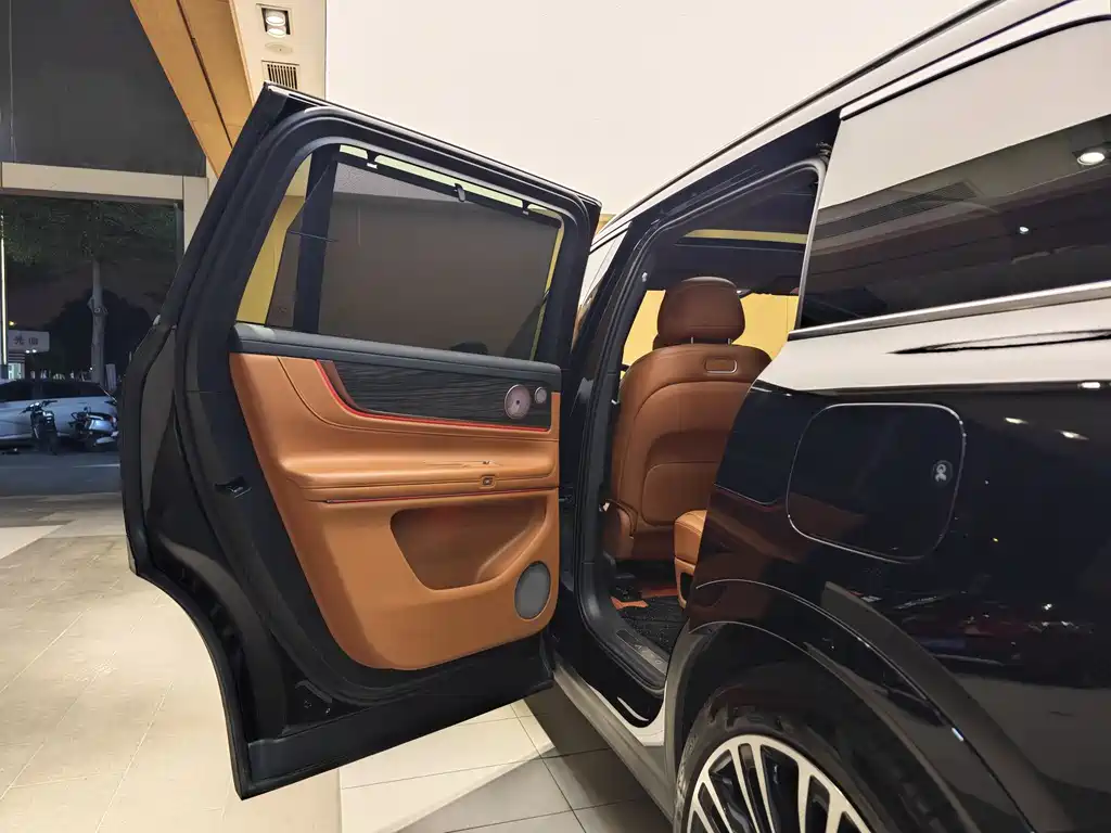 AITO M9 Aito M9 2024 Extended Range Ultra 42kWh 6-seater 2024 - thumbnail 24