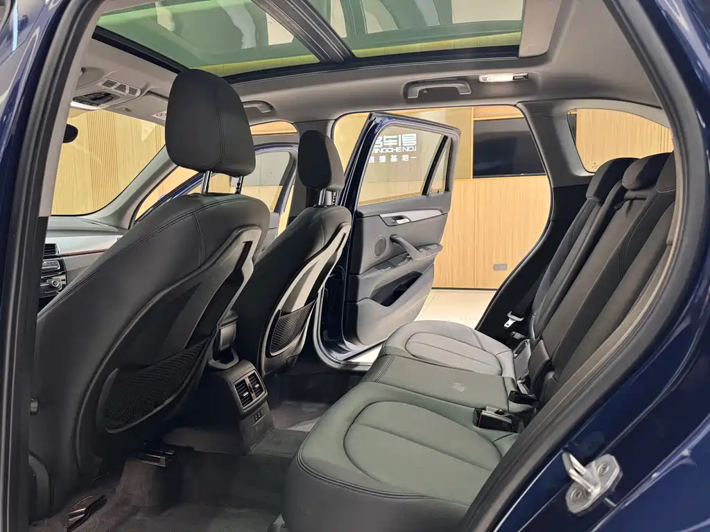 BMW BMW X1 2019 sDrive20Li Leading Edition 2019 - thumbnail 13