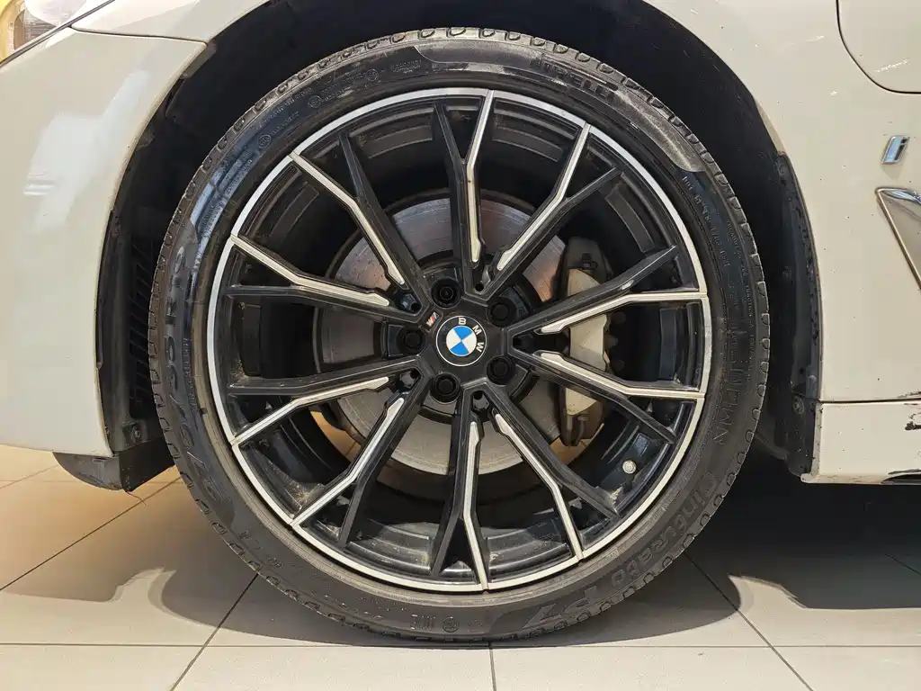 BMW BMW 5 Series Hybrid 2018 530Le Luxury Package 2018 - thumbnail 5