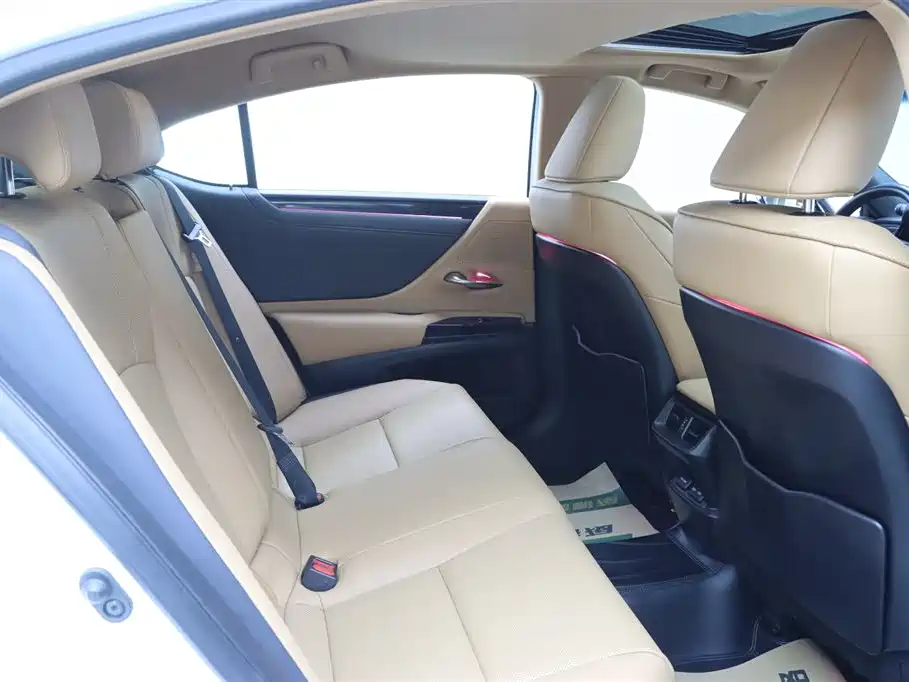 Lexus Lexus ES 2022 200 Excellent Edition 2023 - thumbnail 15