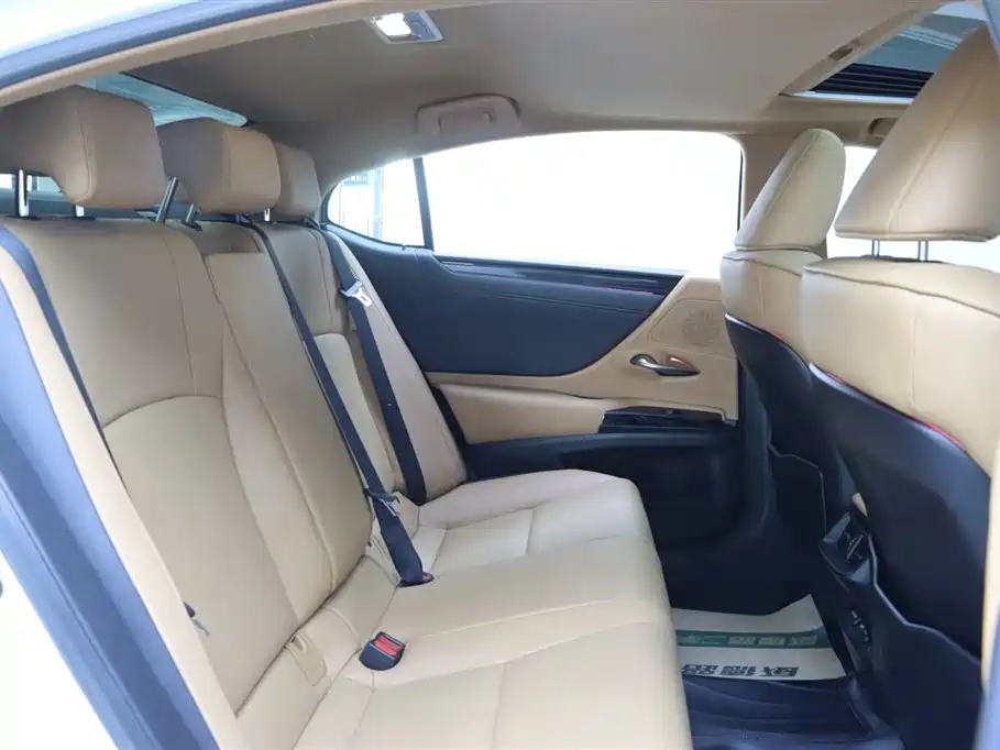 Lexus Lexus ES 2022 200 Excellent Edition 2023 - thumbnail 17