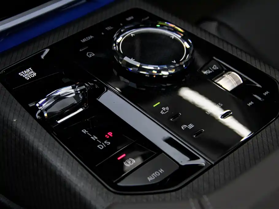 BMW BMW X3 2025 xDrive30L Premium M Sport Black Night Package 2025 - thumbnail 21