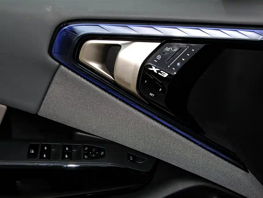 BMW BMW X3 2025 xDrive30L Premium M Sport Black Night Package 2025 - thumbnail 22