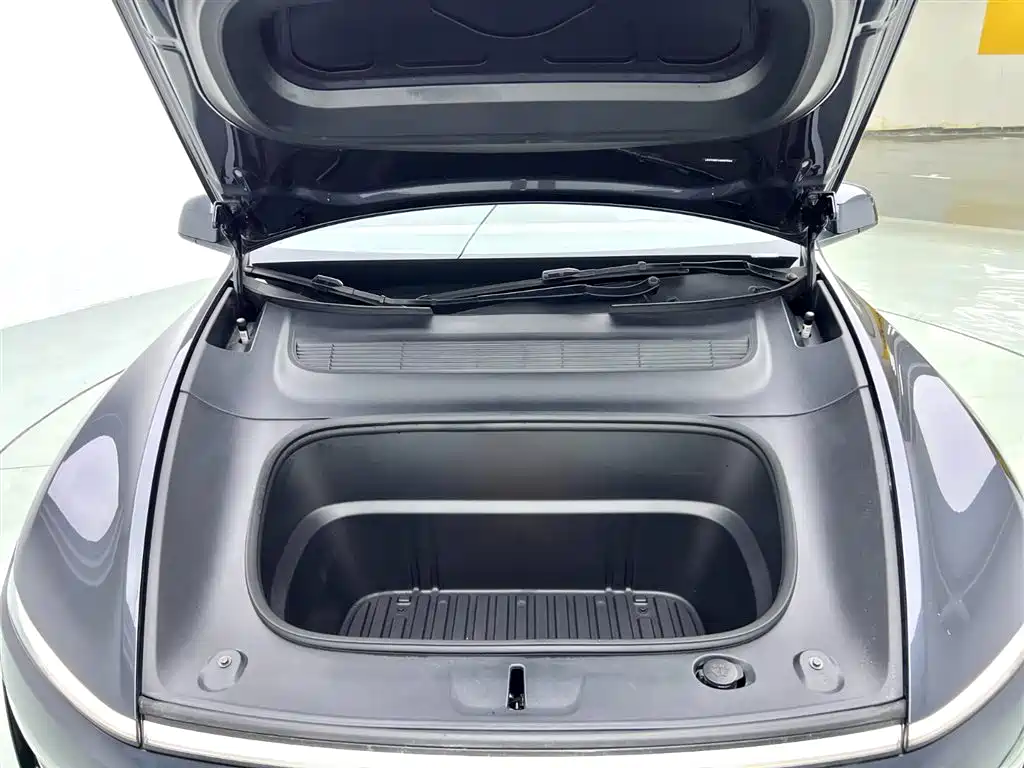 Tesla Model Y 2025 Rear-Wheel Drive 2025 - thumbnail 19