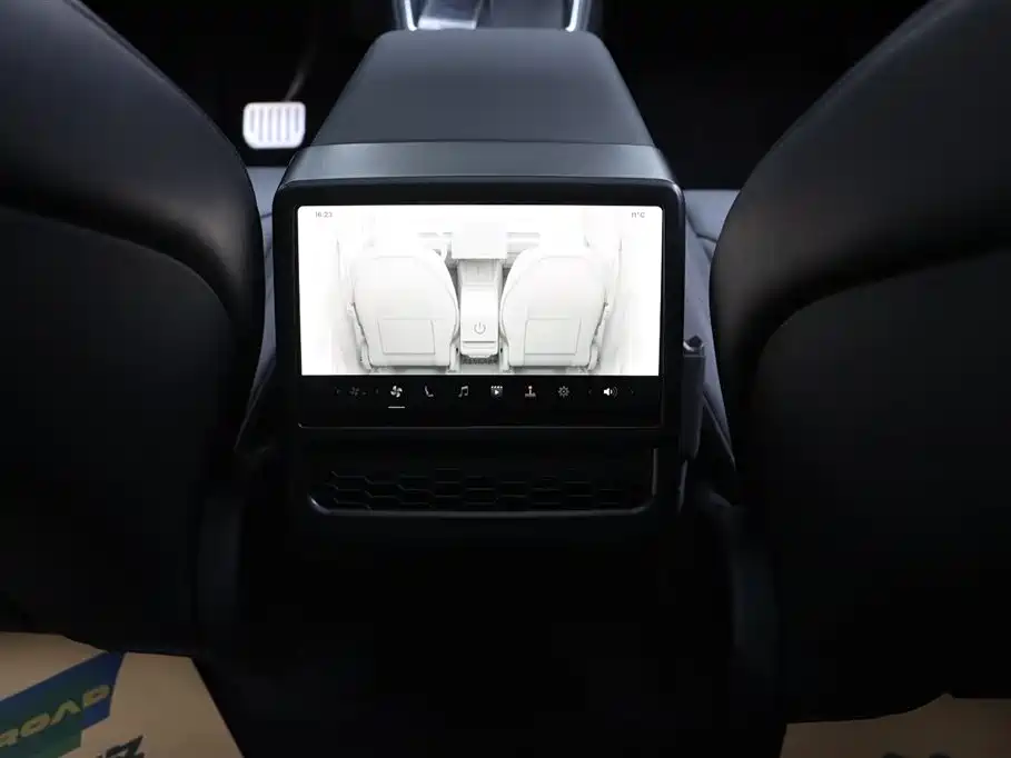 Tesla Model Y Long Range All-Wheel Drive 2025 2025 - thumbnail 21