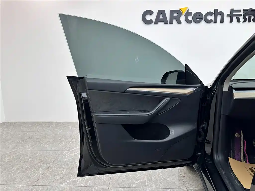 Tesla Model Y Long Range All-Wheel Drive 2021 2021 - thumbnail 15