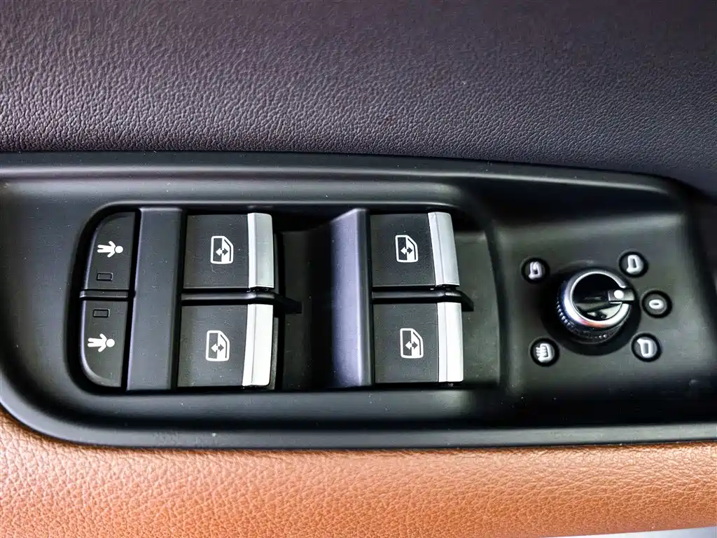 Audi Audi Q7 2021 45 TFSI quattro S line Sport Package 2021 - thumbnail 17
