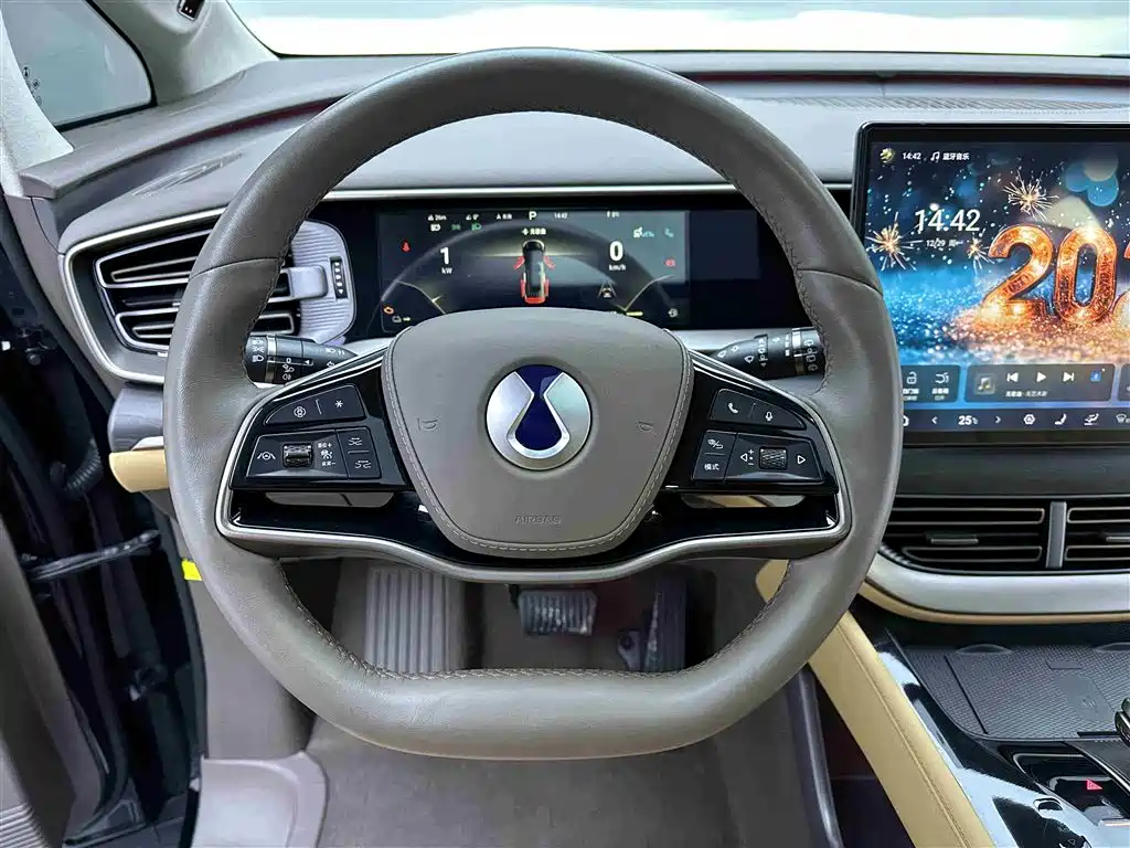 Denza Tang D9 2022 DM-i 970 AWD Flagship Model 2023 - thumbnail 16