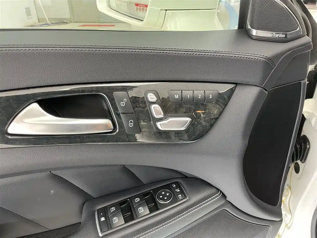 Mercedes-Benz Mercedes-Benz CLS 2017 CLS 260 Edition Elegance 2017 - thumbnail 9