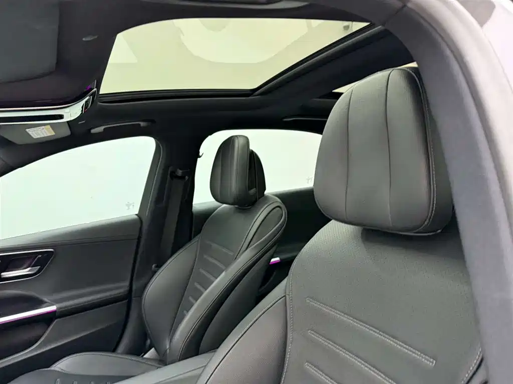 Mercedes-Benz Mercedes-Benz C-Class 2022 Facelift C 260 L Night Sport Edition 2022 - thumbnail 16