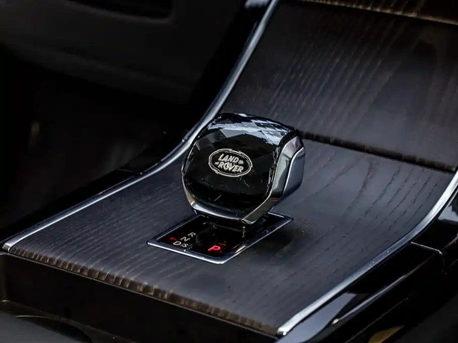 Land Rover Range Rover Evoque 2024 Range Rover Evoque L HSE Aurora Limited Edition 2024 - thumbnail 15