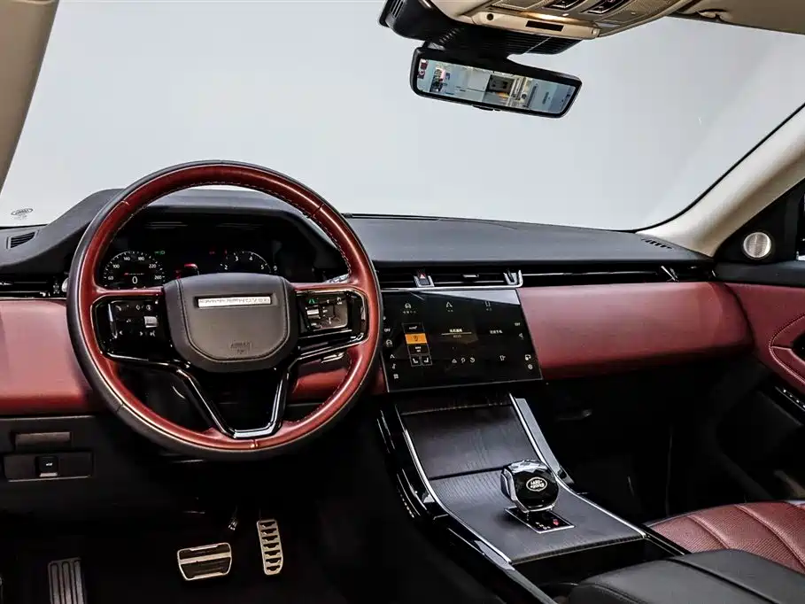 Land Rover Range Rover Evoque 2024 Range Rover Evoque L HSE Aurora Limited Edition 2024 - thumbnail 19