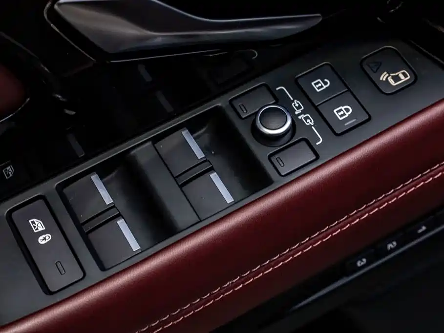 Land Rover Range Rover Evoque 2024 Range Rover Evoque L HSE Aurora Limited Edition 2024 - thumbnail 26