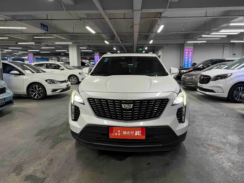 Cadillac Cadillac XT4 2018 28T FWD Technology Edition 2019 - thumbnail 2
