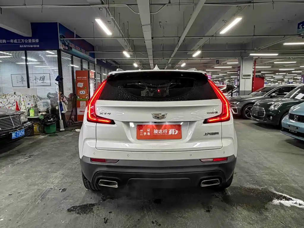 Cadillac Cadillac XT4 2018 28T FWD Technology Edition 2019 - thumbnail 5