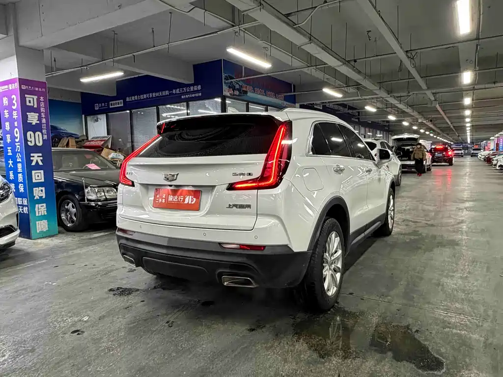 Cadillac Cadillac XT4 2018 28T FWD Technology Edition 2019 - thumbnail 6