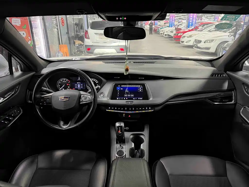 Cadillac Cadillac XT4 2018 28T FWD Technology Edition 2019 - thumbnail 12