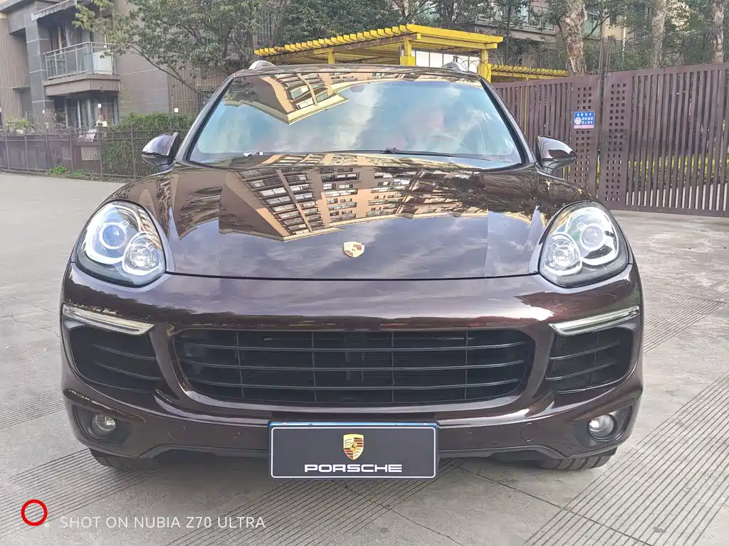 Porsche Porsche Cayenne 3.0T 2015 2015 - thumbnail 2