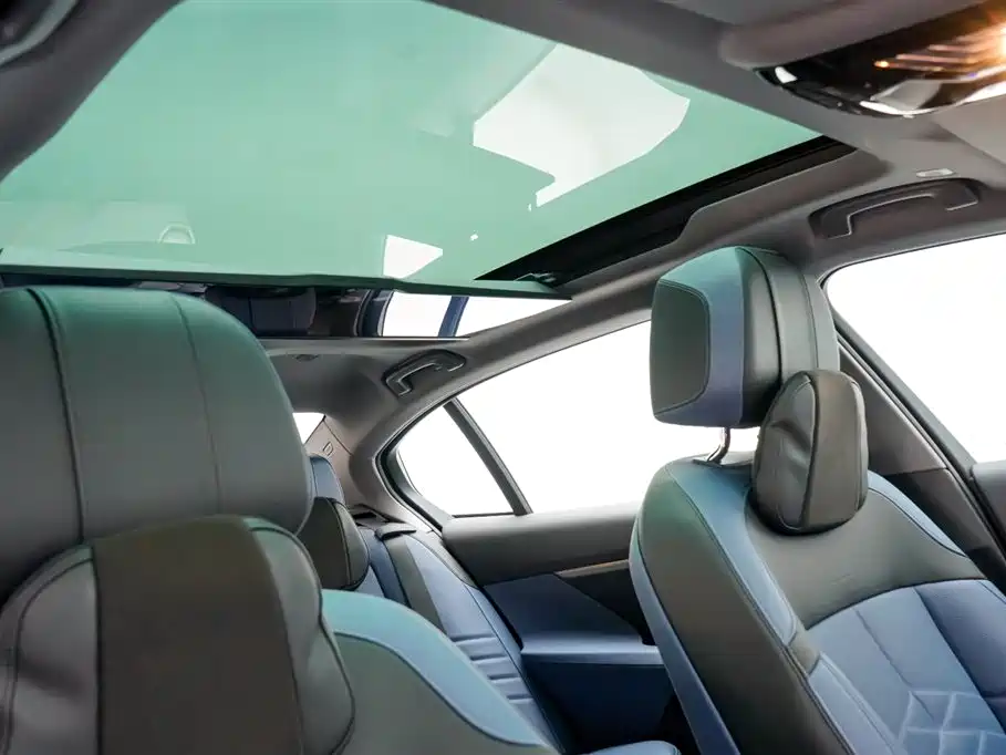 BMW BMW i5 2024 eDrive 35L Premium M Sport Package 2024 - thumbnail 10