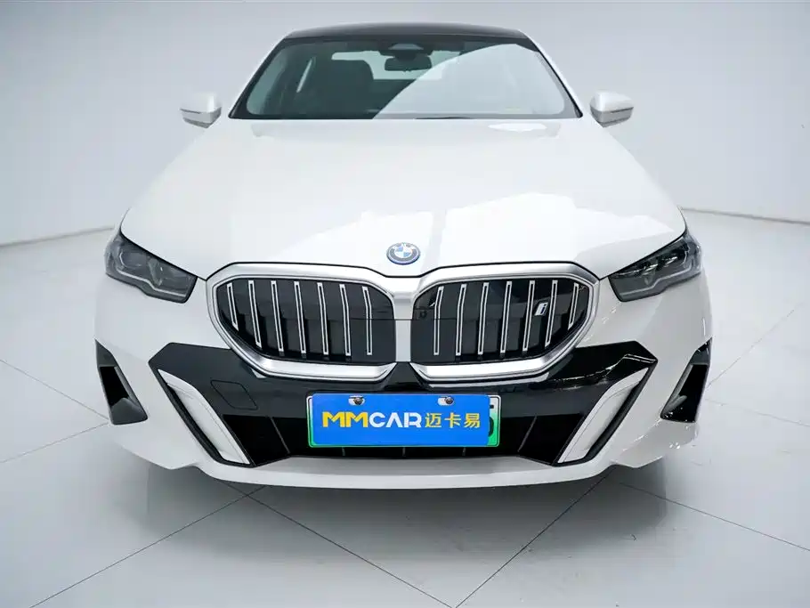 BMW BMW i5 2024 eDrive 35L Premium M Sport Package 2024 - thumbnail 15