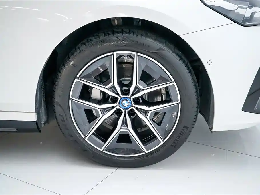 BMW BMW i5 2024 eDrive 35L Premium M Sport Package 2024 - thumbnail 29