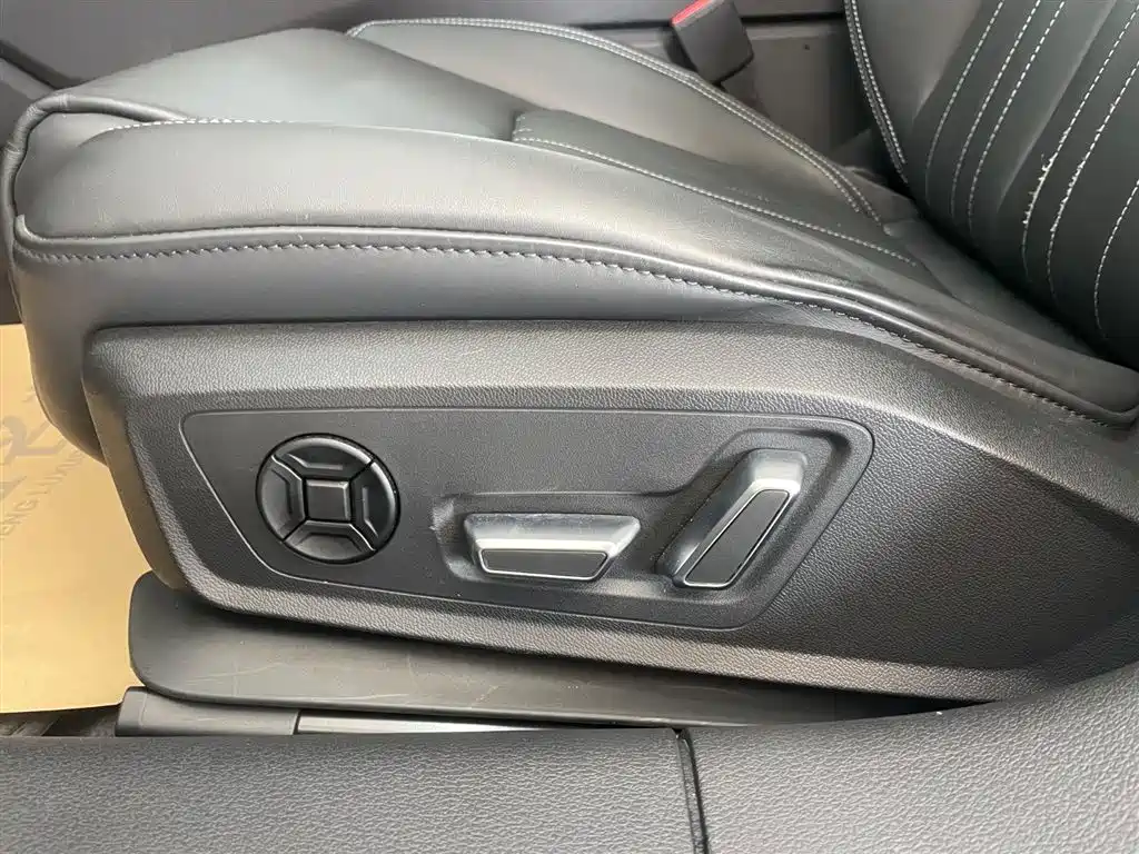 Audi Audi A6L 2024 45 TFSI Premium Elegant 2024 - thumbnail 12