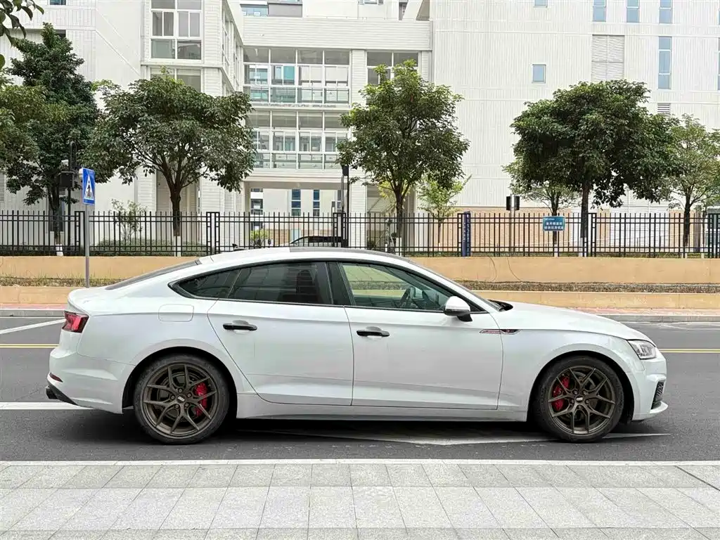 Audi Audi A5 Import 2019 Sportback 40 TFSI Fashion Edition 2020 - thumbnail 8