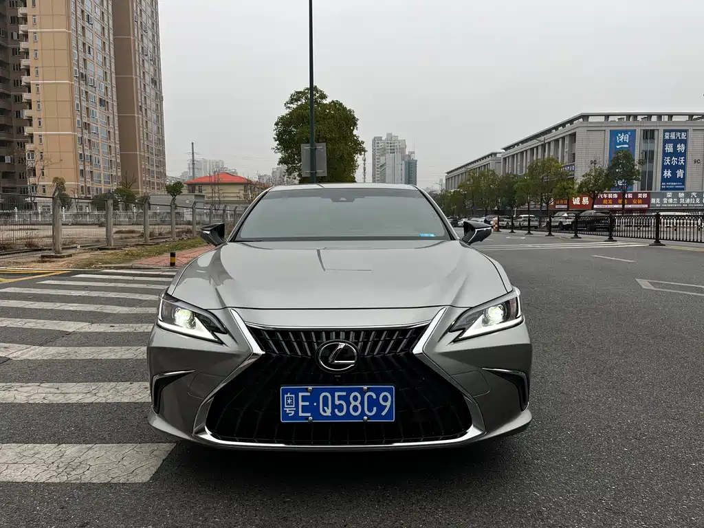 Lexus Lexus ES 2022 200 Excellent Edition 2023 - thumbnail 2