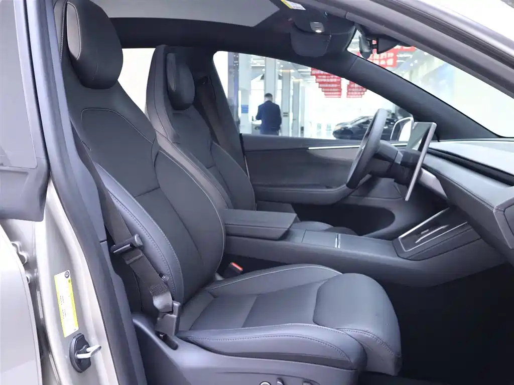Tesla Model Y Long Range AWD 2025 2025 - thumbnail 20