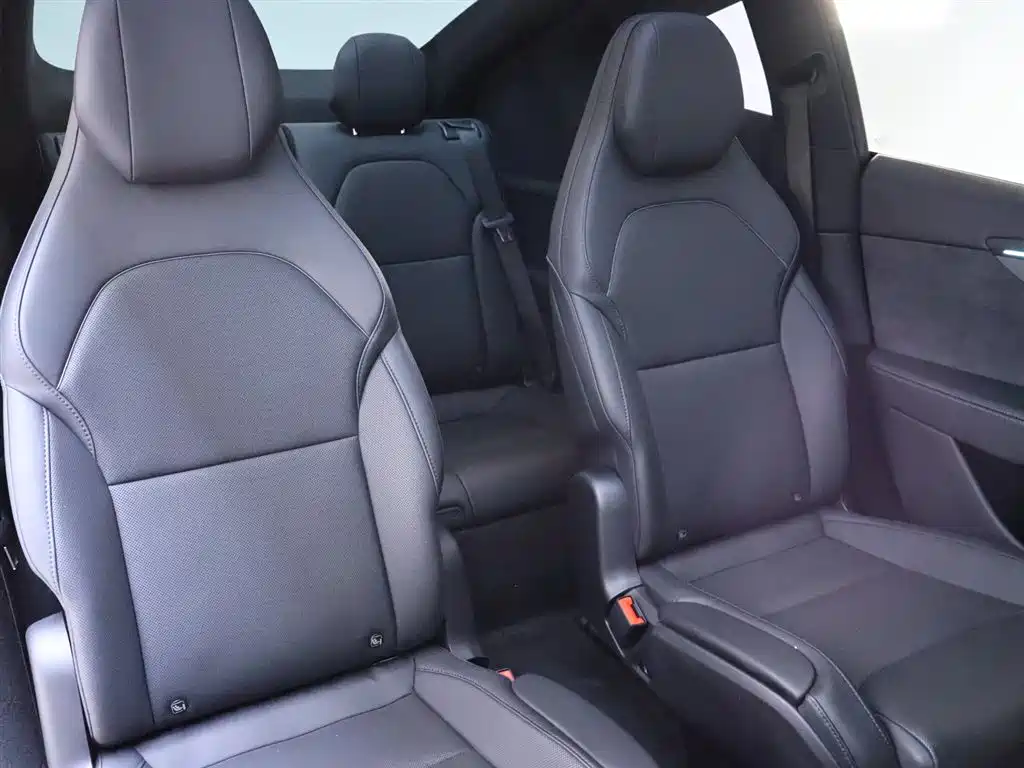 Tesla Model Y Long Range AWD 2025 2025 - thumbnail 22