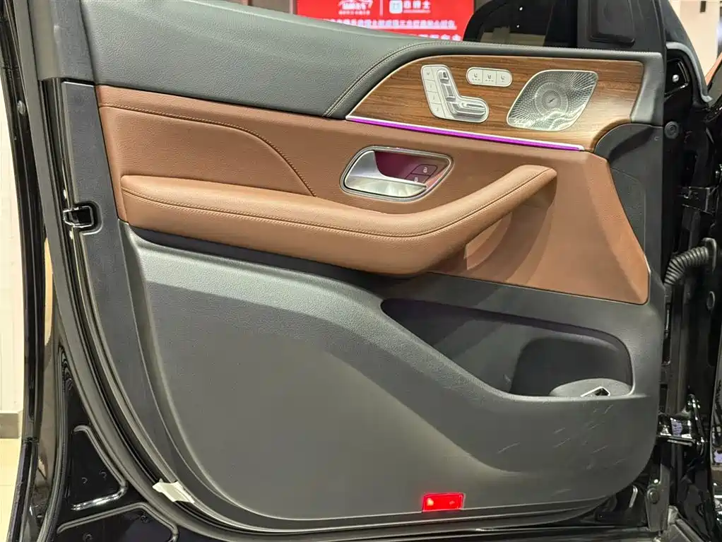 Mercedes-Benz Mercedes-Benz GLS 2024 GLS 450 4MATIC Luxury Edition 2024 - thumbnail 9