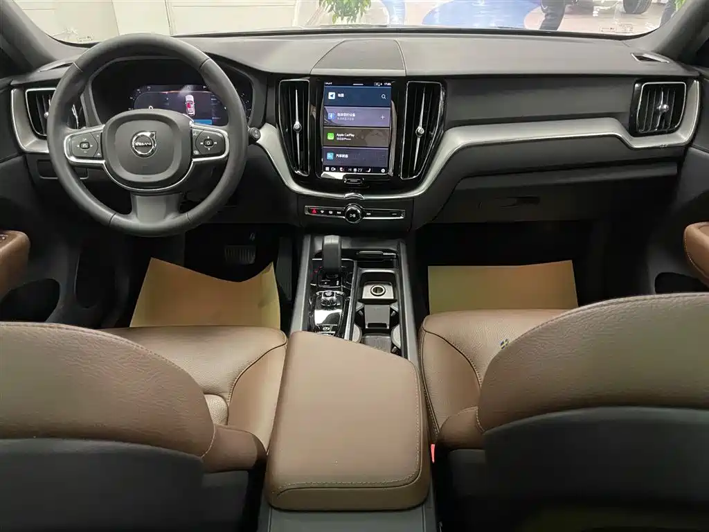 Volvo Volvo XC60 2023 B5 AWD Momentum Luxury Edition 2022 - thumbnail 16