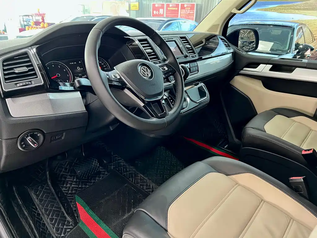 Volkswagen Volkswagen Multivan 2016 2.0 TSI 4MOTION Comfortline 6-seater 2017 - thumbnail 7