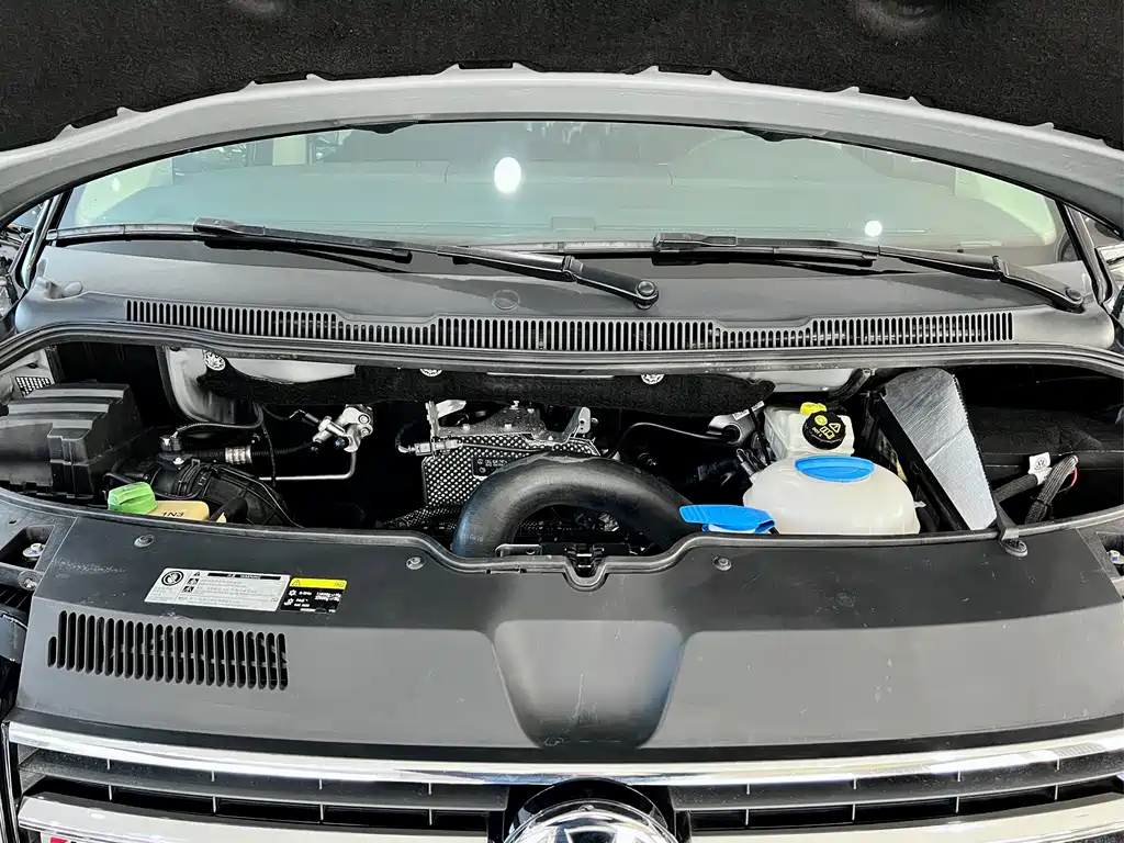 Volkswagen Volkswagen Multivan 2016 2.0 TSI 4MOTION Comfortline 6-seater 2017 - thumbnail 26