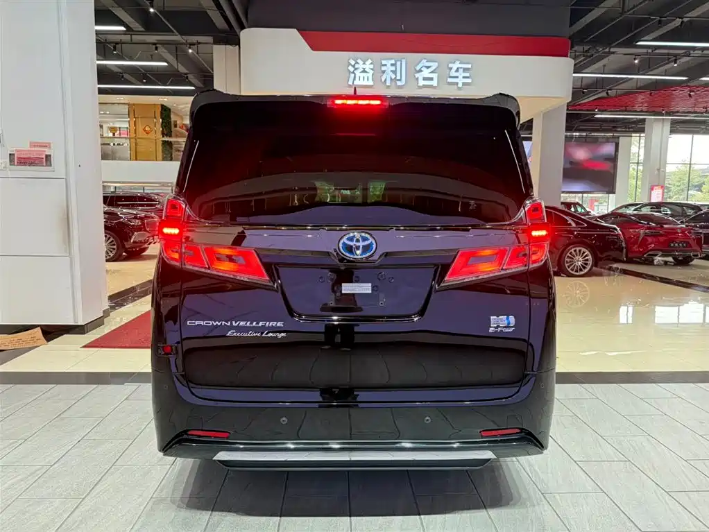 Toyota Alphard 2023 Crown Hybrid 2.5L HV Royal Edition 2023 - thumbnail 7