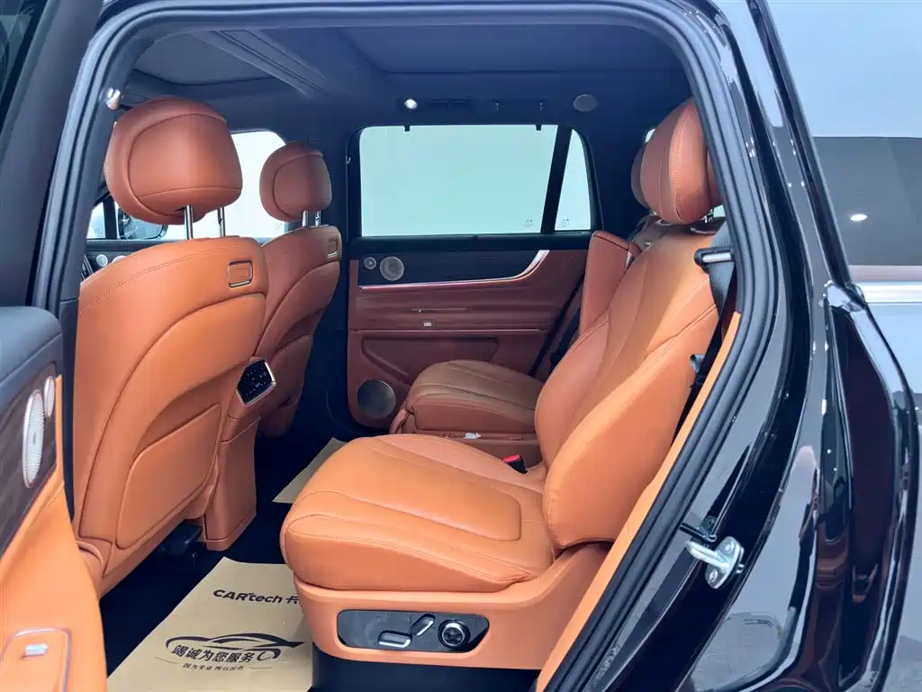 AITO M9 Aito M9 2024 Extended Range Ultra 42kWh 6-seater 2024 - thumbnail 9