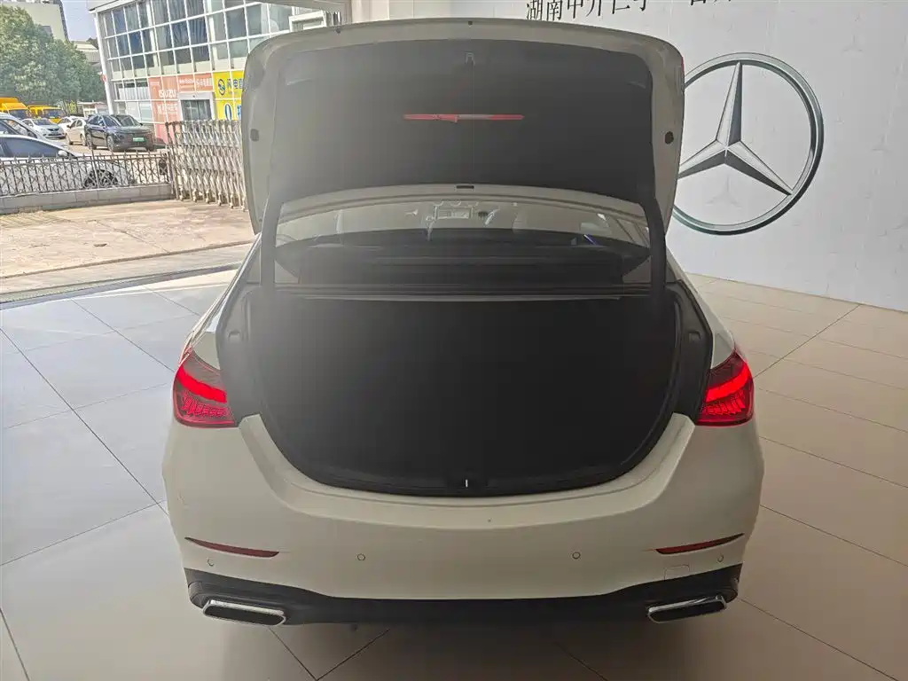 Mercedes-Benz Mercedes-Benz C-Class 2024 C 260 L Night Sport Edition 2024 - thumbnail 18