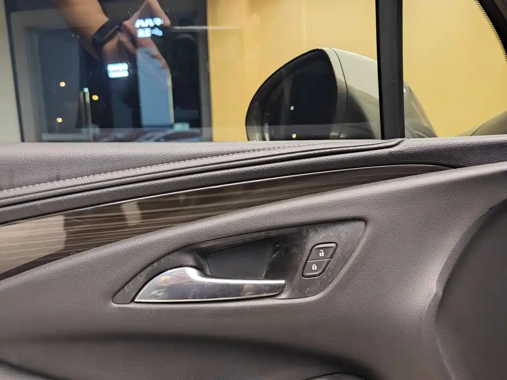 Buick Buick Envision Plus 2018 20T FWD Leading Edition 2018 - thumbnail 8