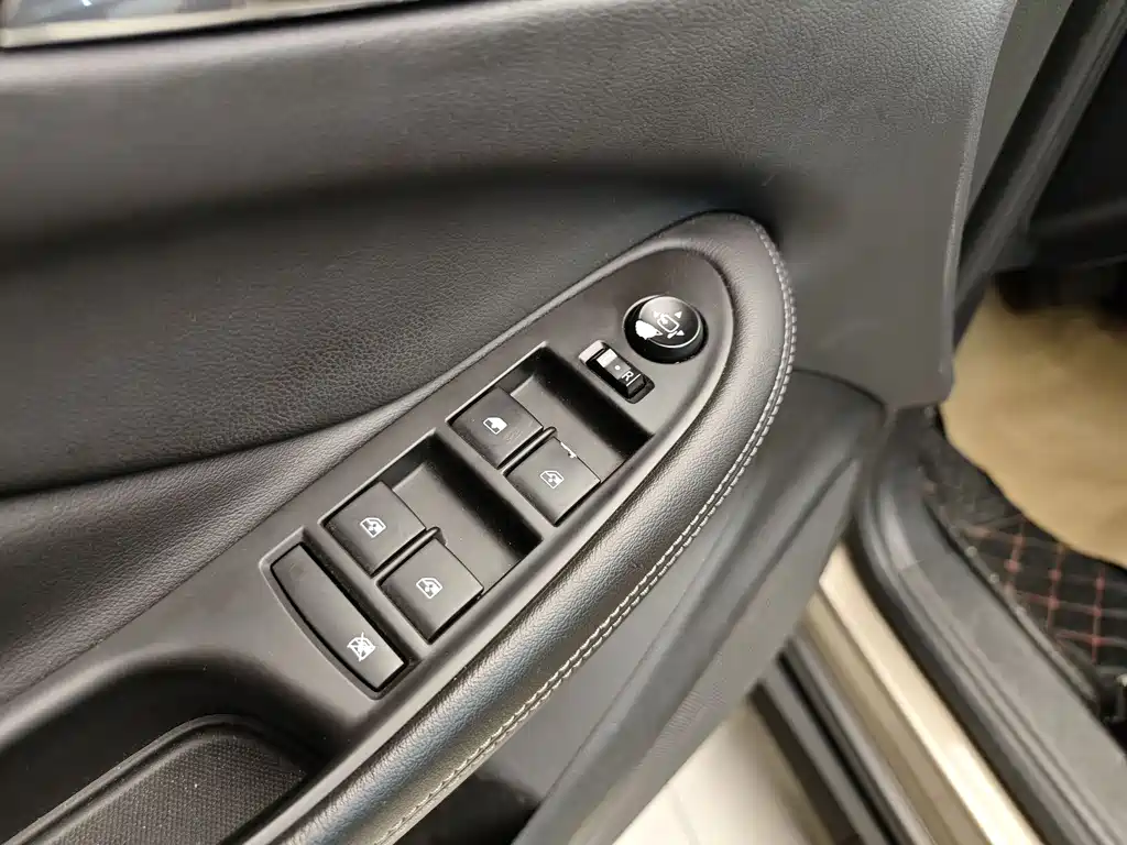 Buick Buick Envision Plus 2018 20T FWD Leading Edition 2018 - thumbnail 9