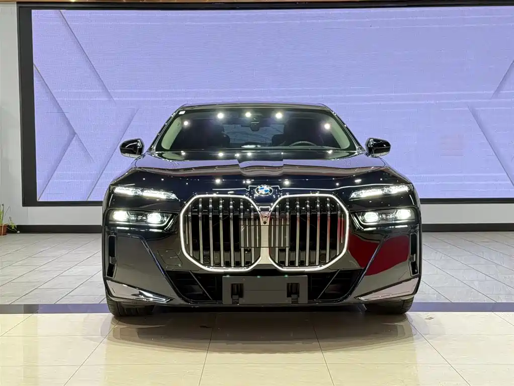 BMW BMW 7 Series 2023 740Li Leading Model M Sport Package 2026 - thumbnail 4