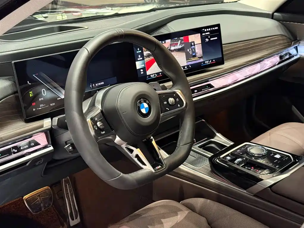 BMW BMW 7 Series 2023 740Li Leading Model M Sport Package 2026 - thumbnail 9