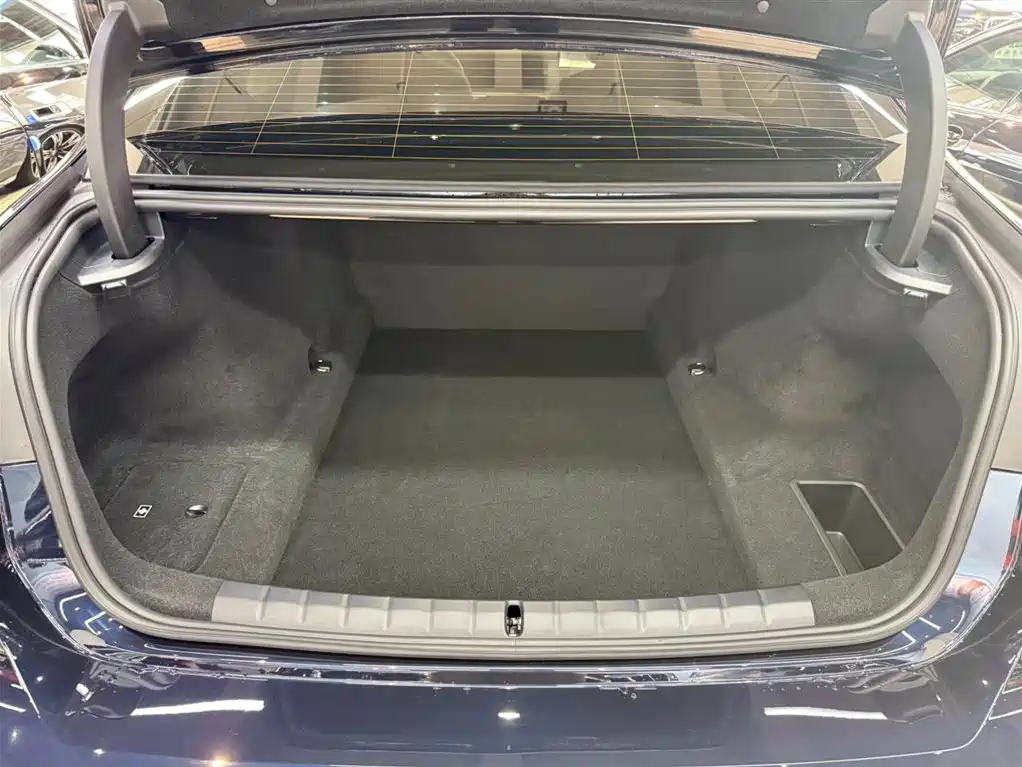 BMW BMW 7 Series 2023 740Li Leading Model M Sport Package 2026 - thumbnail 20