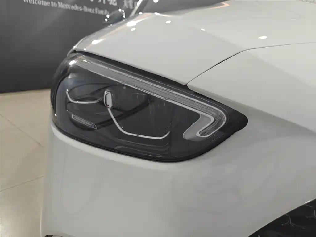 Mercedes-Benz Mercedes-Benz C-Class 2023 C 260 L Night Sport Edition 2023 - thumbnail 3