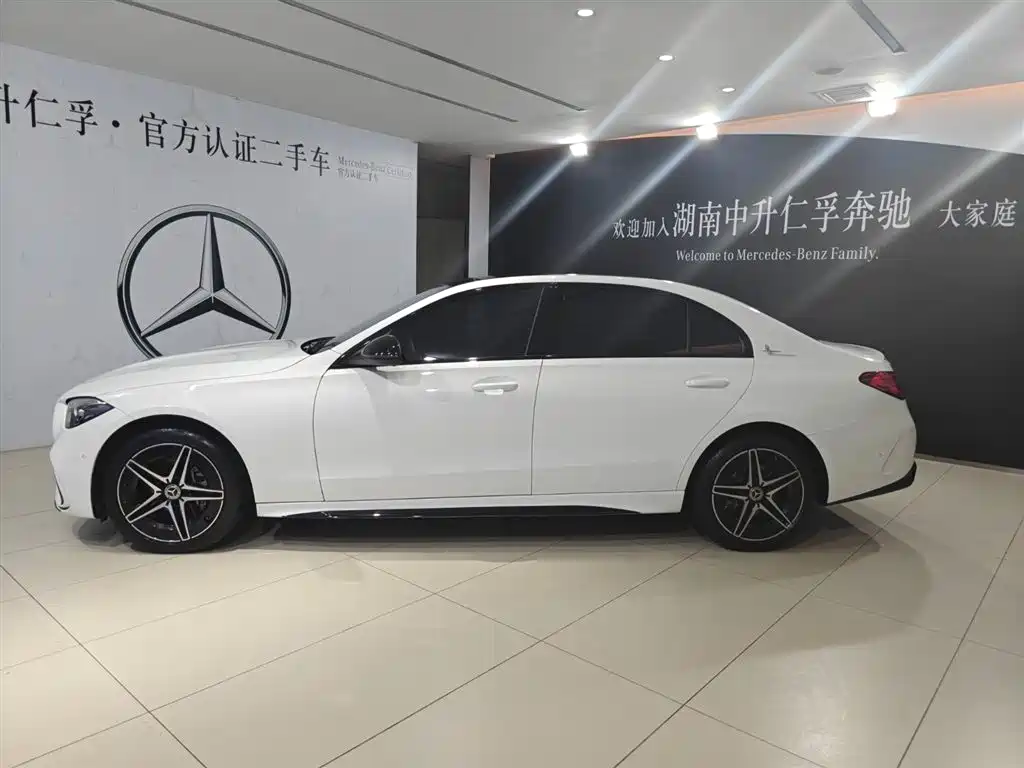 Mercedes-Benz Mercedes-Benz C-Class 2023 C 260 L Night Sport Edition 2023 - thumbnail 4