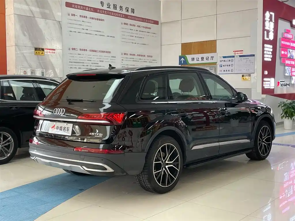 Audi Audi Q7 2022 45 TFSI quattro S line Sport 2022 - thumbnail 6