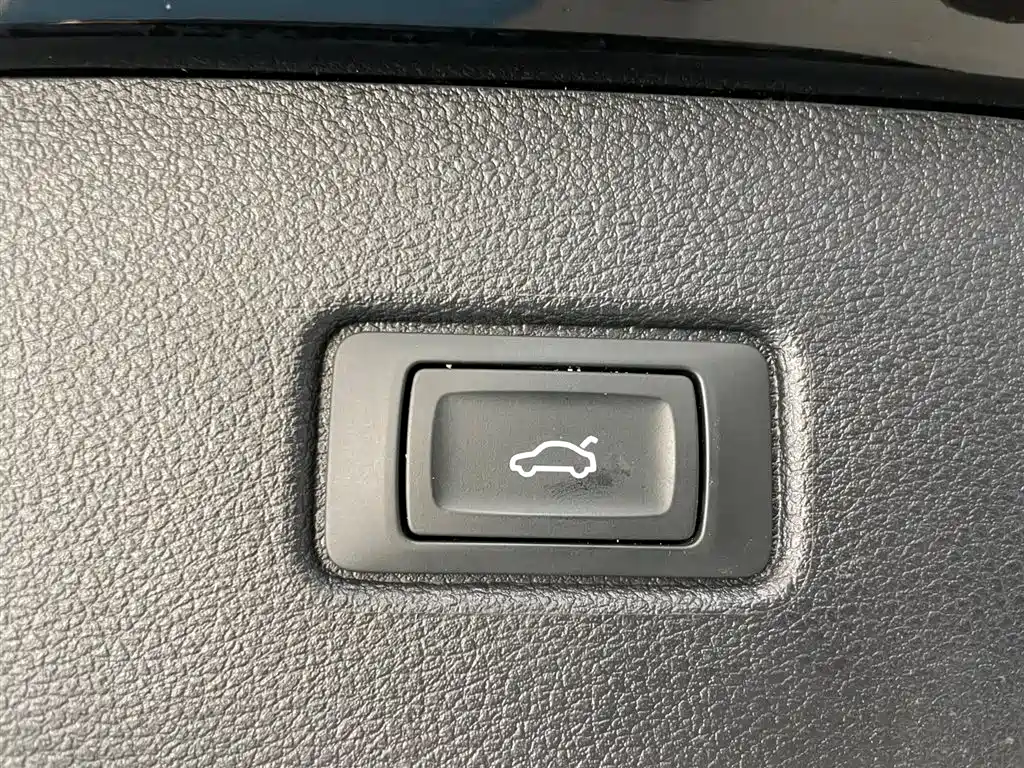 Audi Audi Q7 2022 45 TFSI quattro S line Sport 2022 - thumbnail 25